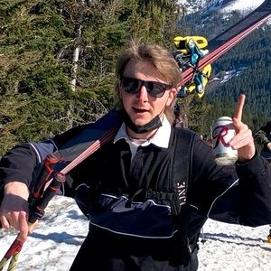 Meet your Posher, Chris